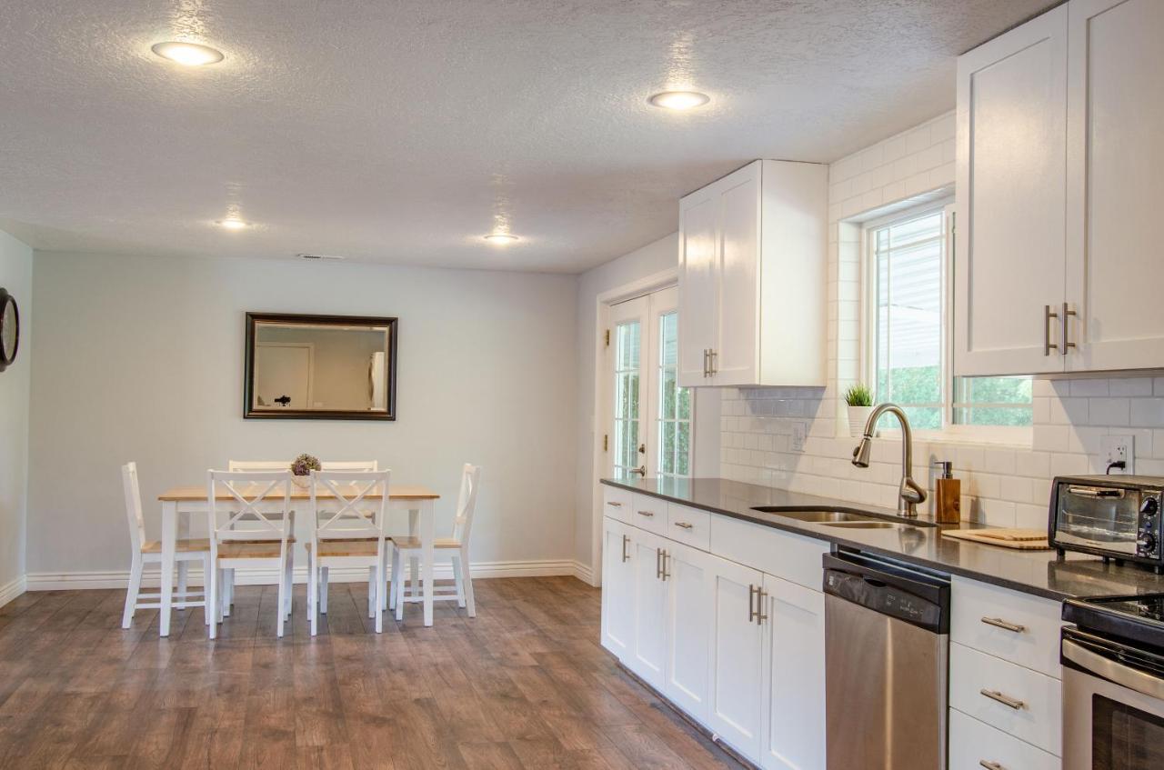 Never Stop Exploring- 3 Bedroom 2 Bath Home Of Duplex, Close To Zion, Bryce, And Brianhead Cedar City Exterior foto